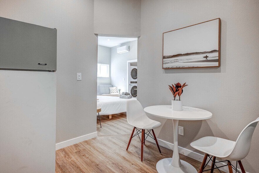 More Photos Of 146 Witmer St, Los Angeles Apartments For Sale