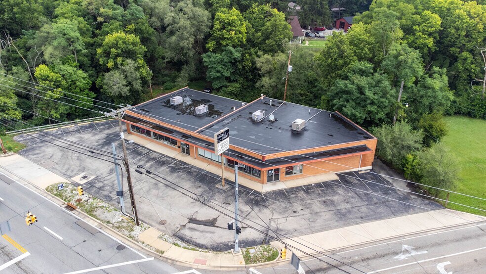 More Photos Of 7600-7602 N Main St, Dayton Freestanding For Sale