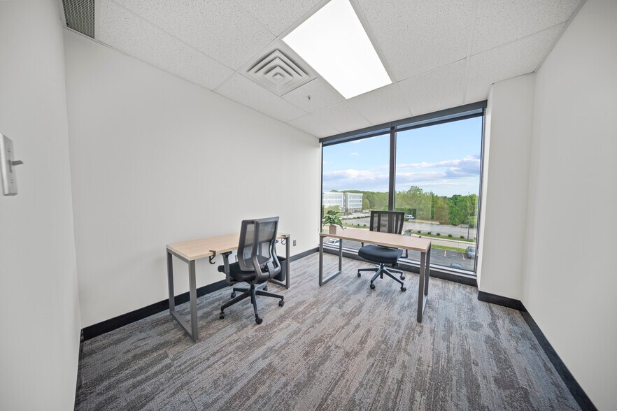 More Photos Of 4807 Rockside Rd, Independence Coworking Space