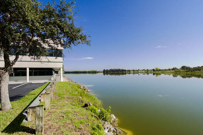 More Photos Of 17595 S Tamiami Trl, Fort Myers Medical For Lease