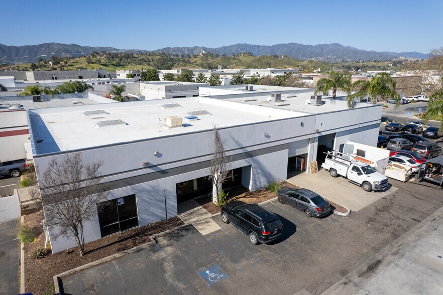 More Photos Of 560 Birch St, Lake Elsinore Manufacturing For Lease