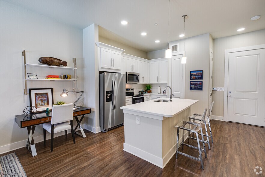 More Photos Of 2200 Carl D Silver Pky, Fredericksburg Apartments For Lease