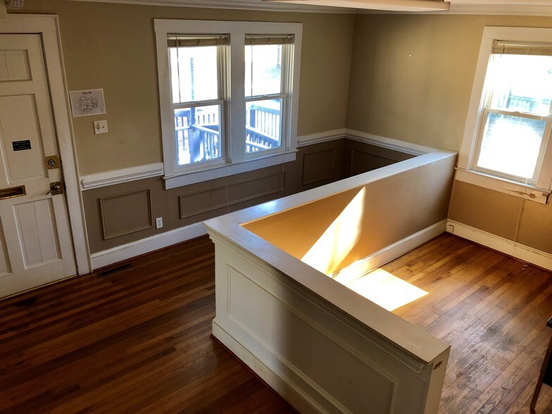 More Photos Of 1090 Boiling Springs Rd, Spartanburg Office For Sale