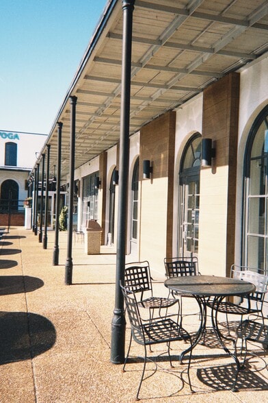 More Photos Of 1789-1799 Kirby Pky, Memphis General Retail For Sale