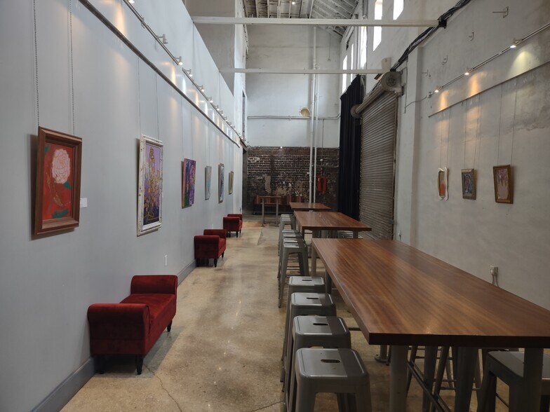 More Photos Of 1617 N Franklin St, Tampa Storefront Retail Residential For Sale