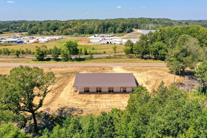 More Photos Of 22000 Main St E, Huntingdon Distribution For Sale