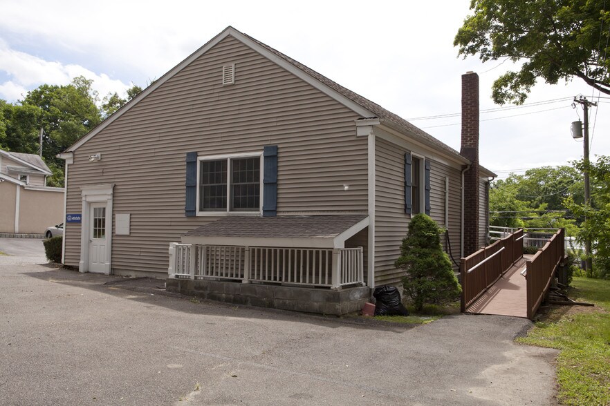 More Photos Of 97 Locust Ave, Cortlandt Manor Medical For Sale