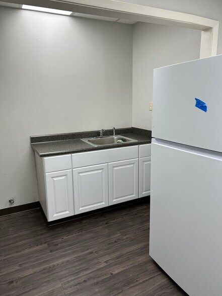 More Photos Of 266 S Cleveland St, Memphis Medical For Lease