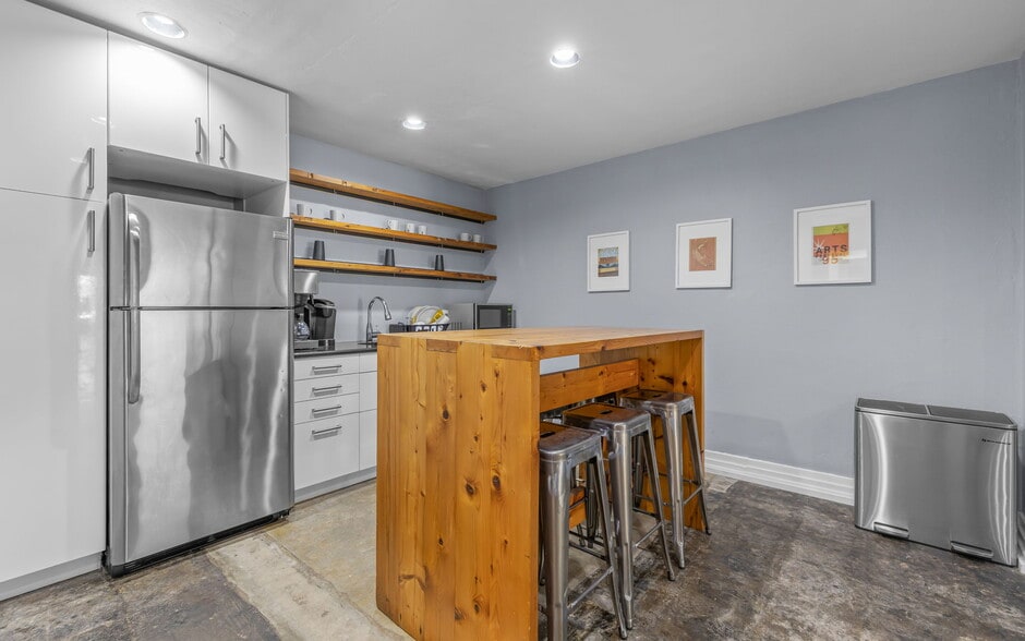 More Photos Of 211 W Freemason St, Norfolk Office Residential For Sale