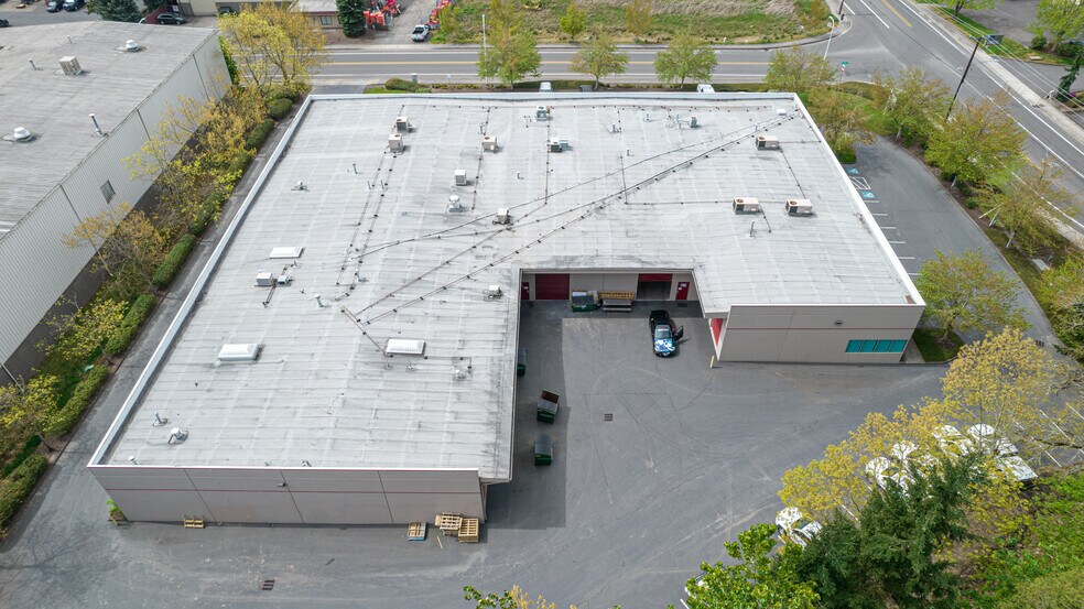 More Photos Of 14200 SE 98th Ct, Clackamas Light Manufacturing For Lease