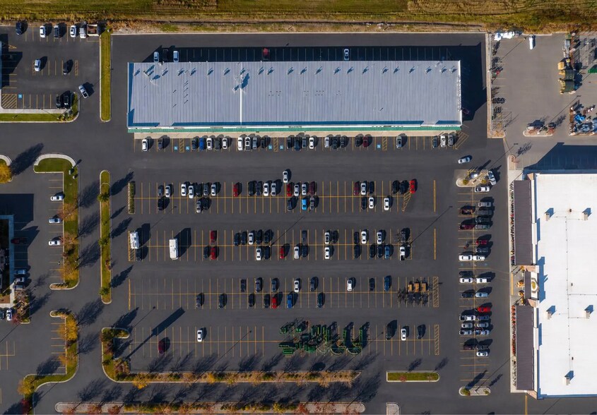 More Photos Of 939 S 25th E, Ammon General Retail For Sale
