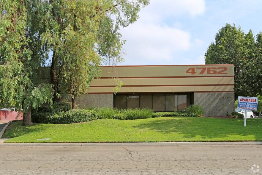 More Photos Of 4762 W Jennifer Ave, Fresno Warehouse For Lease
