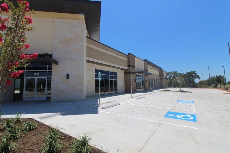 More Photos Of 3004 Holleman Dr S, College Station Storefront Retail Office For Sale