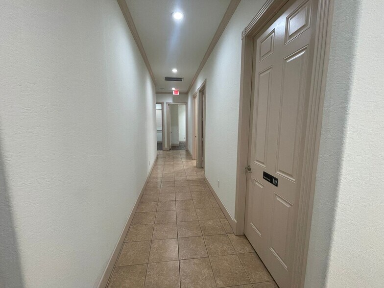 More Photos Of 1842 Snake River Rd, Katy Medical For Sale