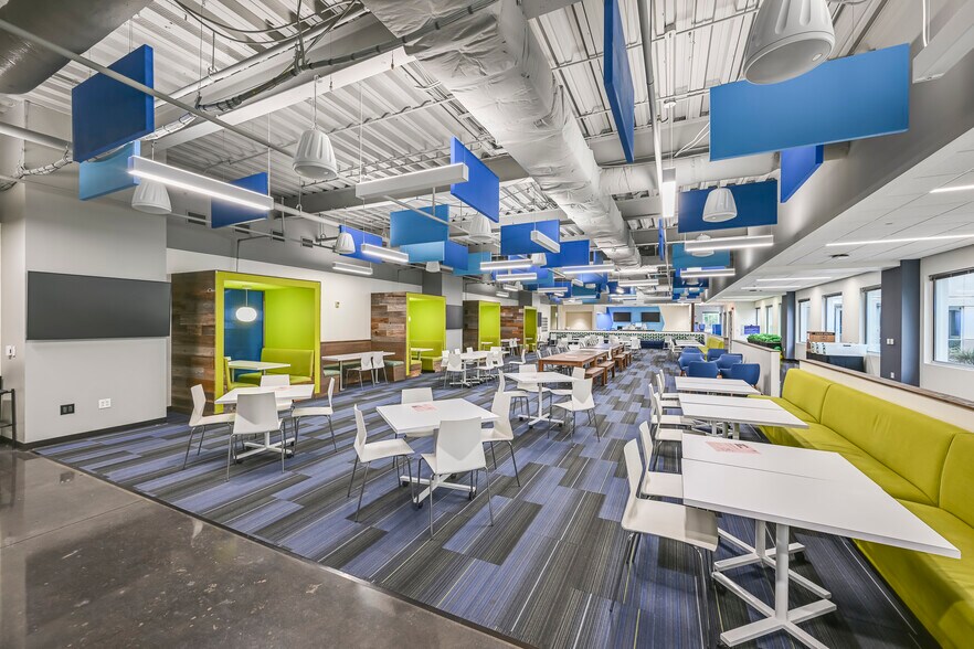 More Photos Of 5601 Headquarters Dr, Plano Office For Sale