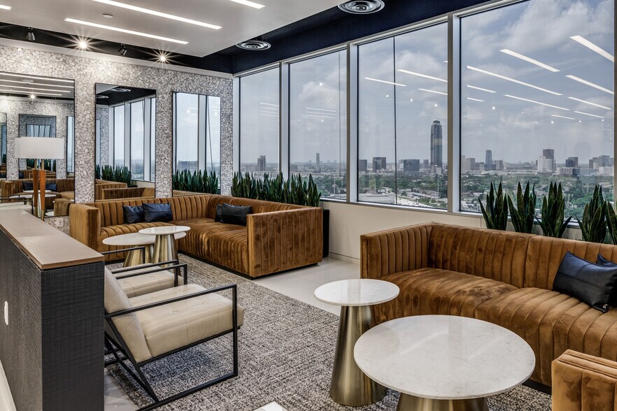More Photos Of 24 Greenway Plz, Houston Office For Lease
