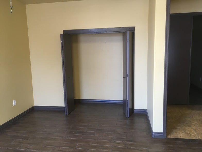 More Photos Of 920 E Main St, Mesa Office For Lease