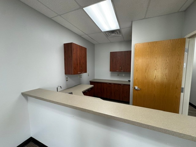 More Photos Of 507 W Kendall Dr, Yorkville Medical For Lease
