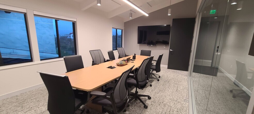 More Photos Of 2440 Sand Hill Rd, Menlo Park Office For Lease