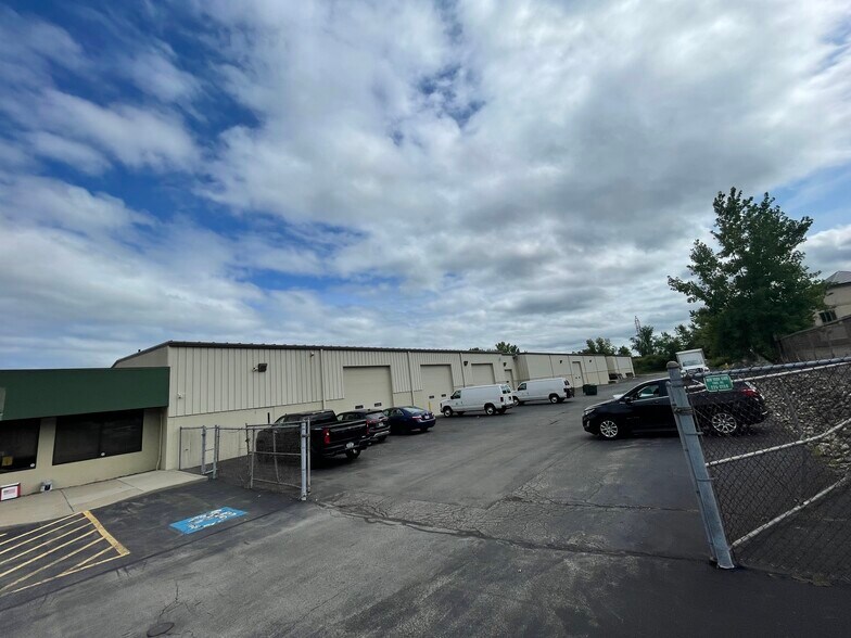 More Photos Of 2595 Brighton Henrietta Town L Rd, Rochester Light Distribution For Lease