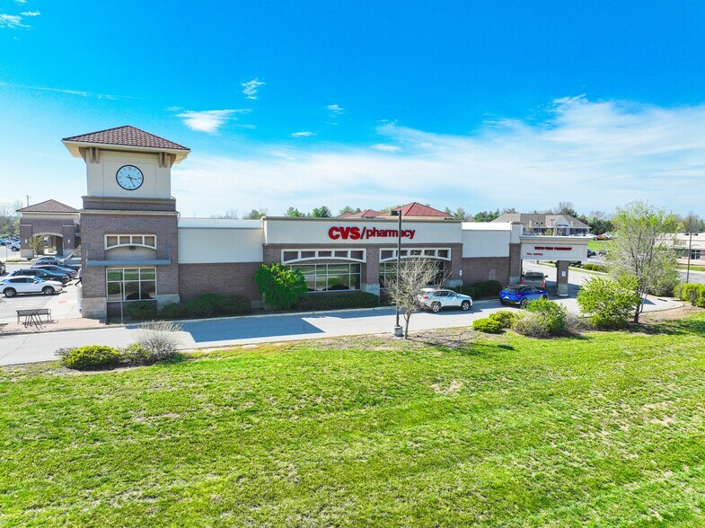 More Photos Of 10050 Woodland Dr, Lenexa Drugstore For Sale
