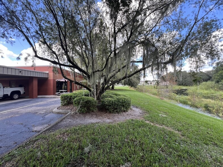 More Photos Of 702 Tillman Pl, Plant City Medical For Sale