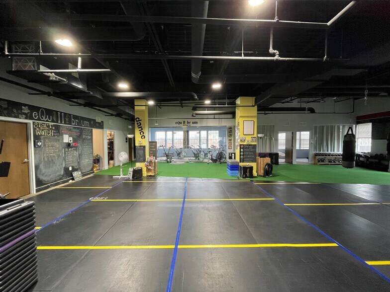 More Photos Of 105 Centennial St, La Plata Medical For Sale