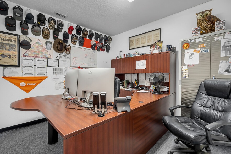 More Photos Of 1565 Kisker Rd, Saint Charles Office For Sale