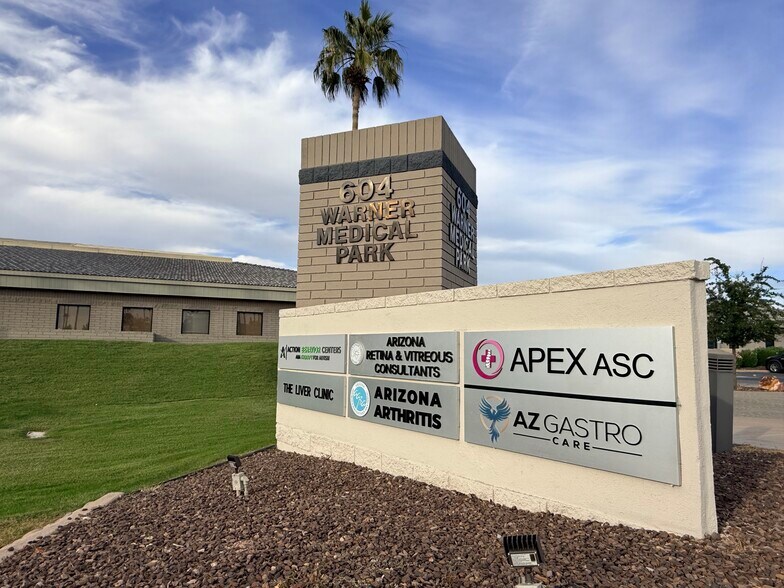 More Photos Of 604 W Warner Rd, Chandler Medical For Sale