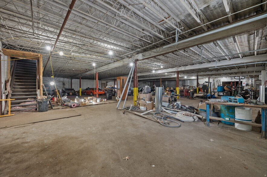 More Photos Of 500 Washington St, Coloma Manufacturing For Lease