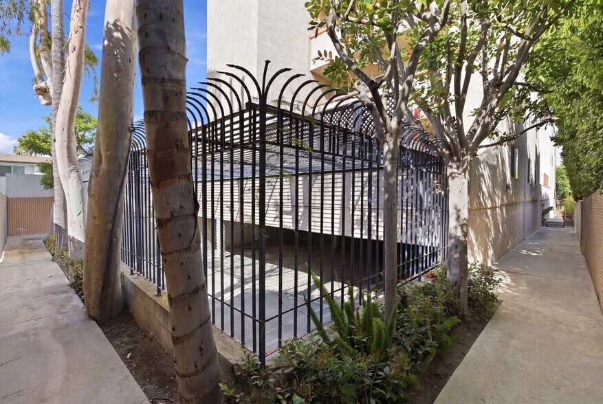 More Photos Of 4303 Cedros Ave, Sherman Oaks Apartments For Sale