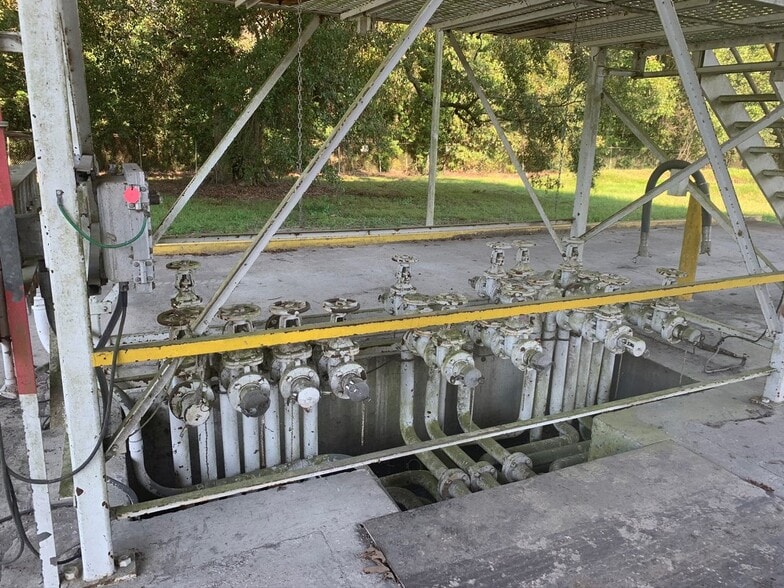 More Photos Of 218 Springfield Rd, Baton Rouge Warehouse For Sale