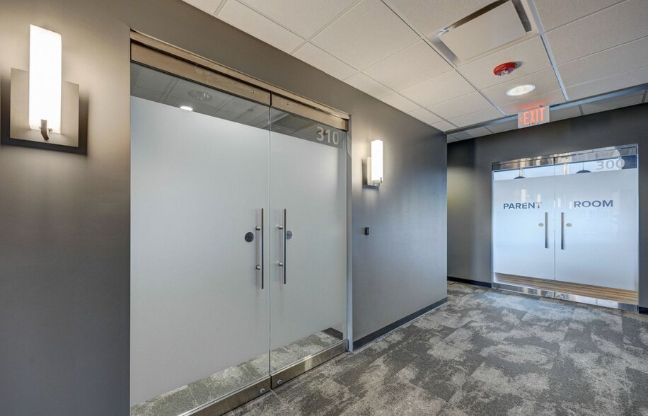 More Photos Of 6740 Rock Spring Rd, Wilmington Office For Lease