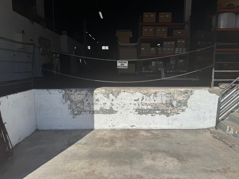 More Photos Of 7889 NW 98th St, Hialeah Gardens Warehouse For Lease