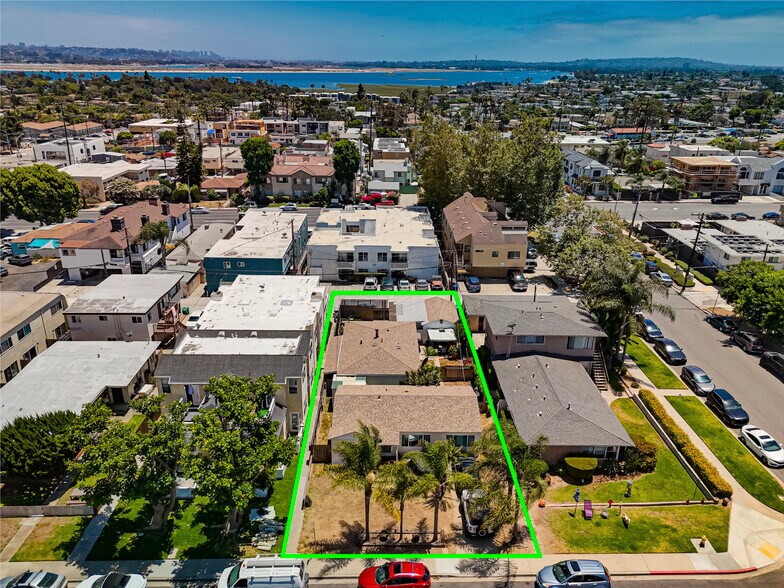 More Photos Of 2109 Felspar St, San Diego Multifamily For Sale