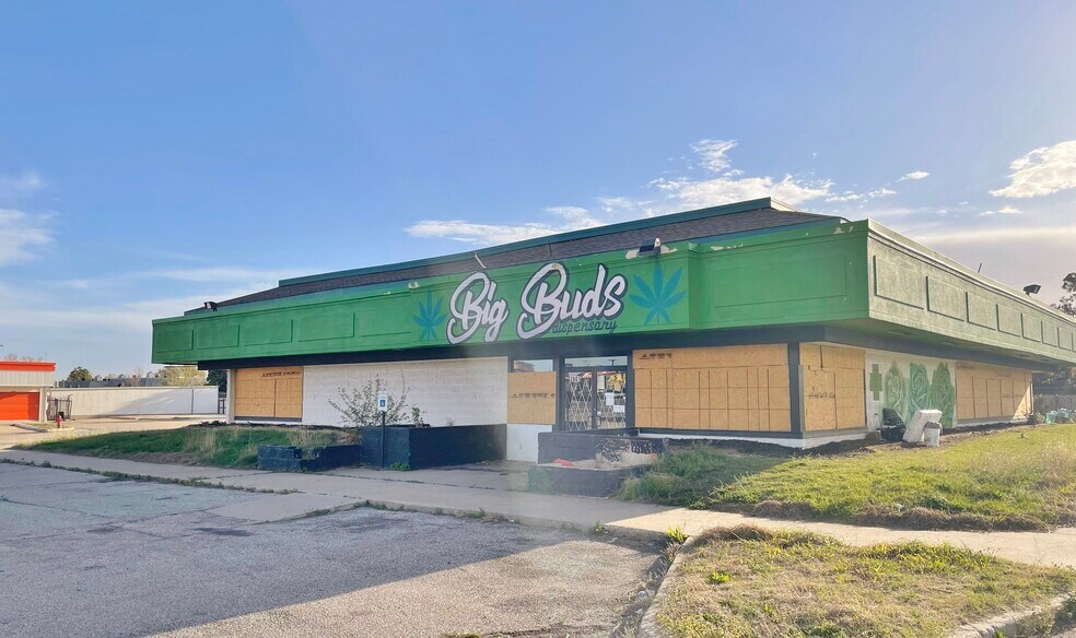 More Photos Of 2801 W I-240 Service Rd, Oklahoma City Restaurant For Sale