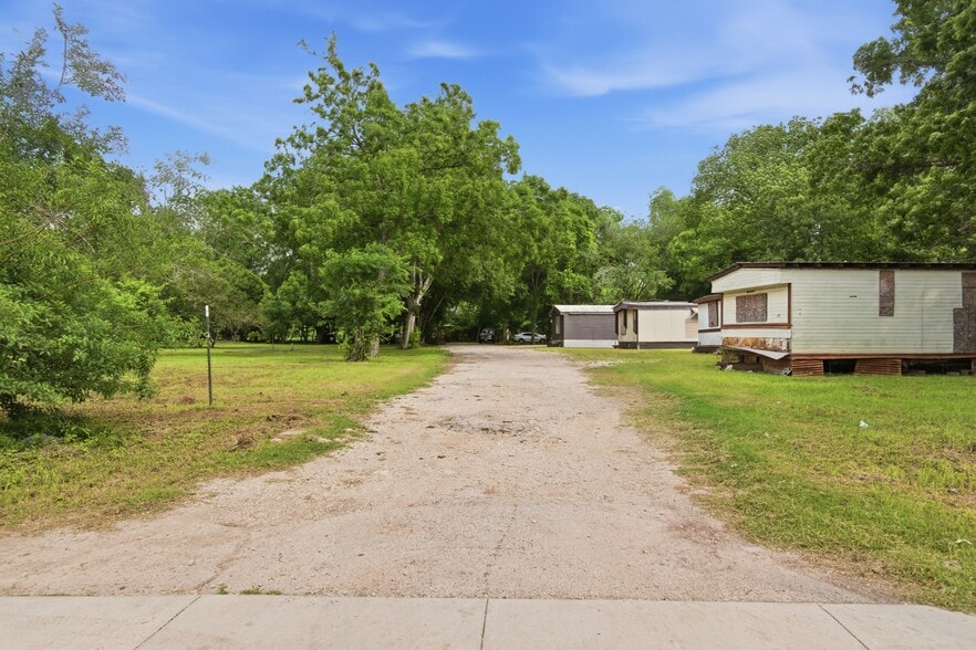 More Photos Of 322 Linda Dr, San Marcos Land For Sale