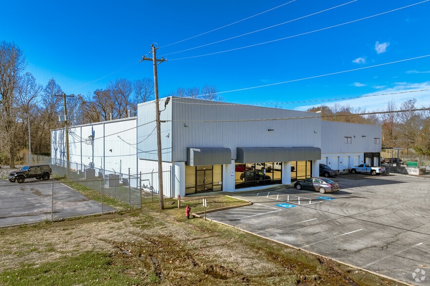 Primary Photo Of 4339 S Mendenhall Rd, Memphis Warehouse For Sale
