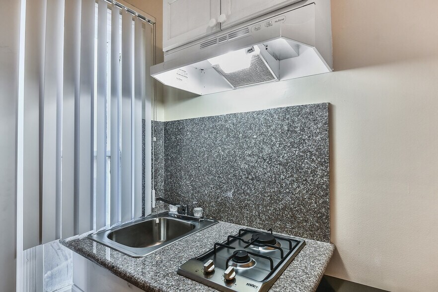 More Photos Of 721-729 S Alvarado St, Los Angeles Apartments For Lease
