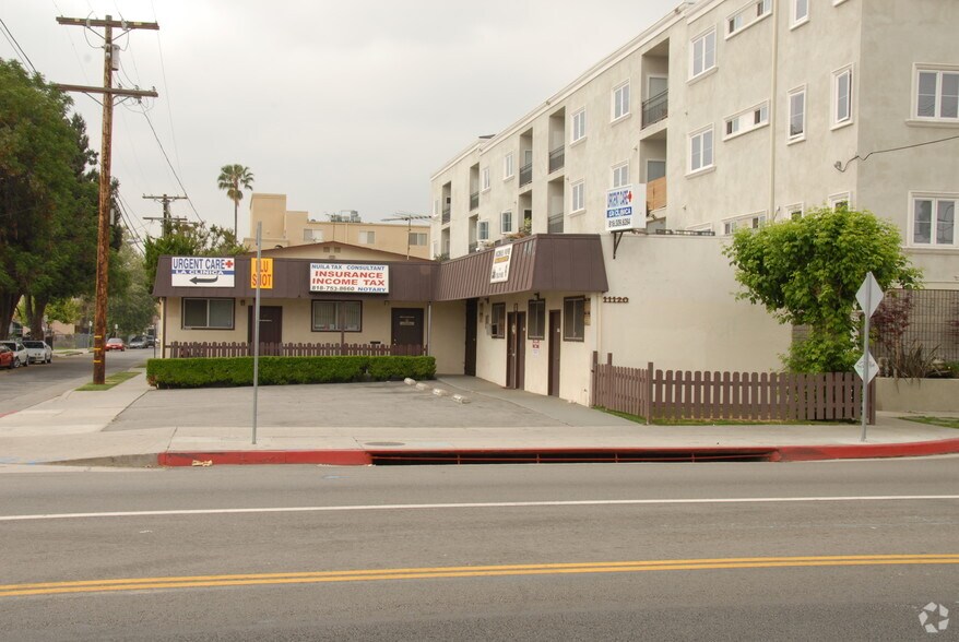 Primary Photo Of 11120 Burbank Blvd, North Hollywood Apartments For Lease
