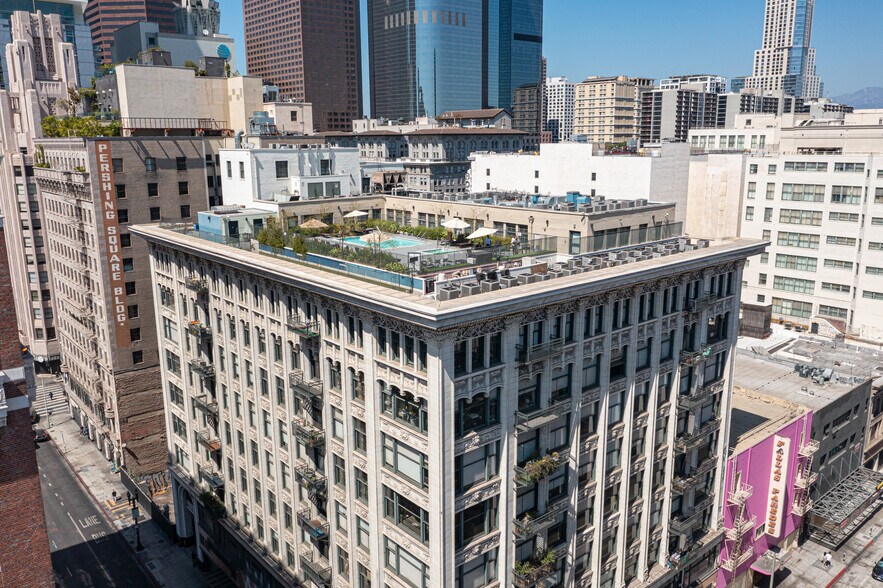 More Photos Of 449 S Broadway, Los Angeles Apartments For Sale