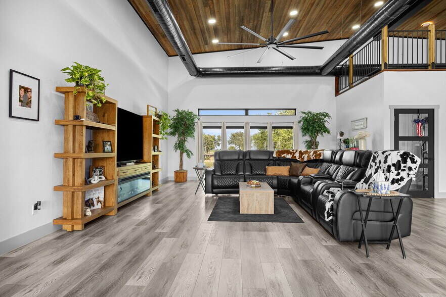 More Photos Of 301 County Road 436, Thrall Land For Sale