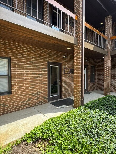 More Photos Of 2895 Hamilton Blvd, Allentown Medical For Sale