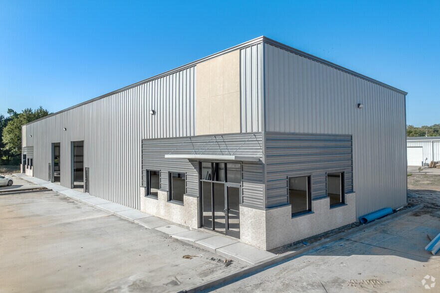 More Photos Of 5713 13th St, Katy Unknown For Lease