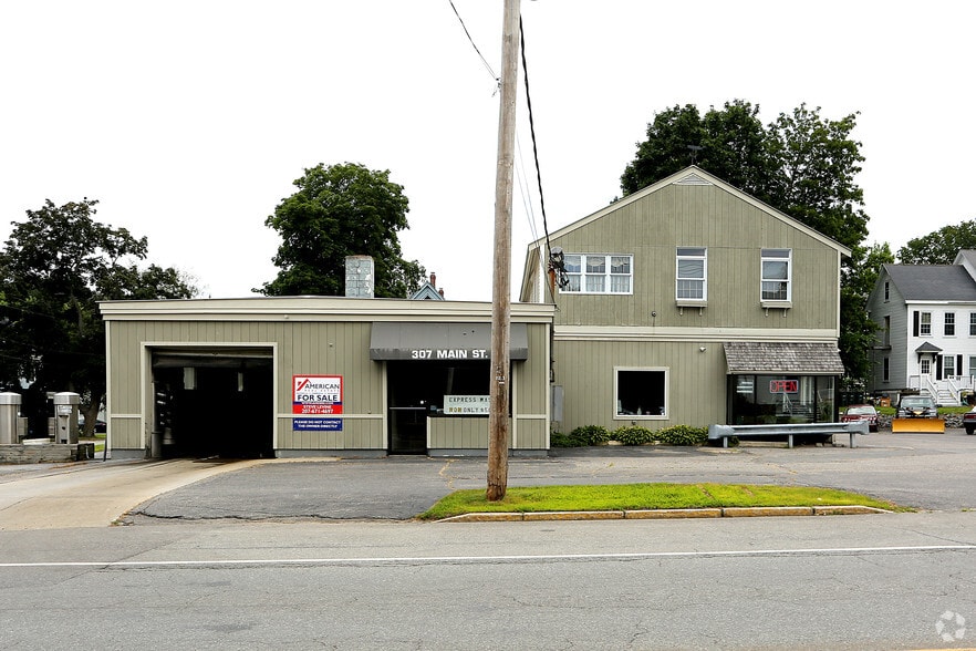 Primary Photo Of 307 Main St, Westbrook Carwash For Sale