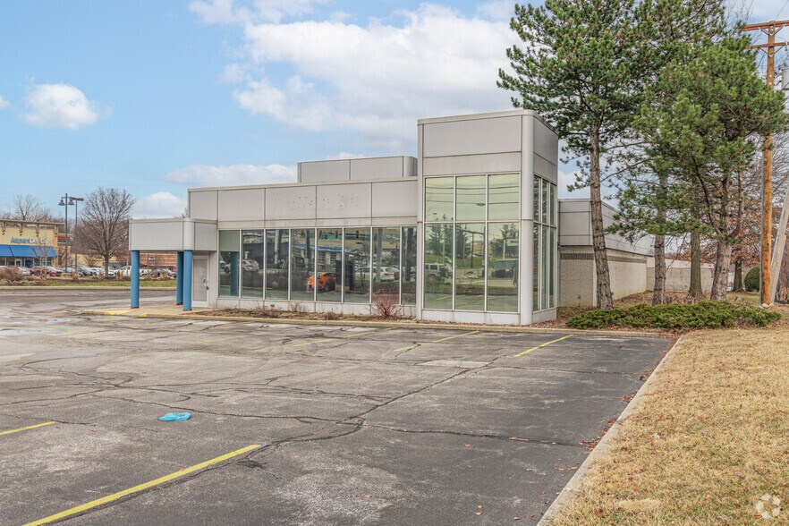 More Photos Of 16620 Royalton Rd, Strongsville Freestanding For Sale