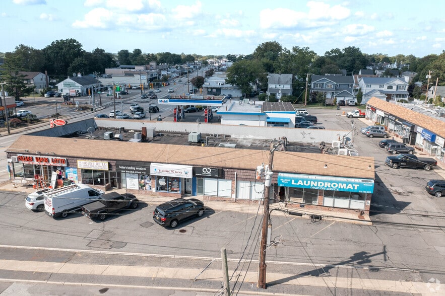 More Photos Of 2803-2815 Merrick Rd, Bellmore Unknown For Lease