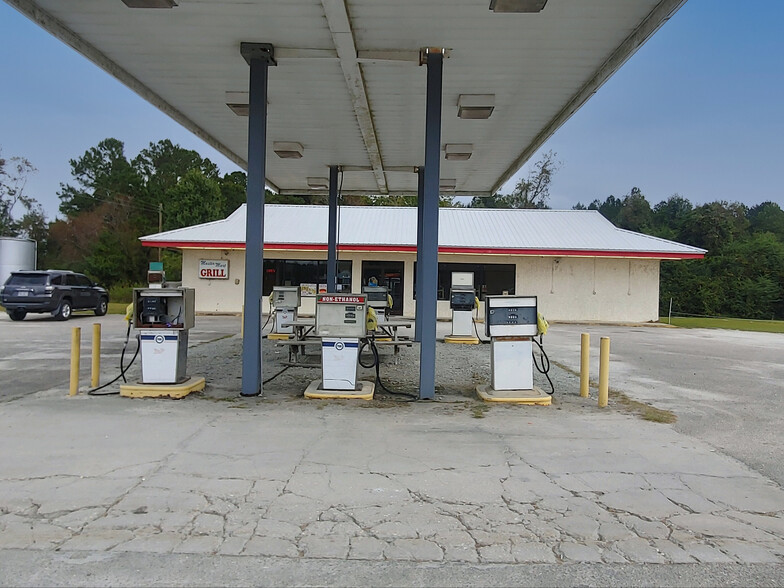 Primary Photo Of 10535 New Britton Hwy E, Whiteville General Retail For Sale