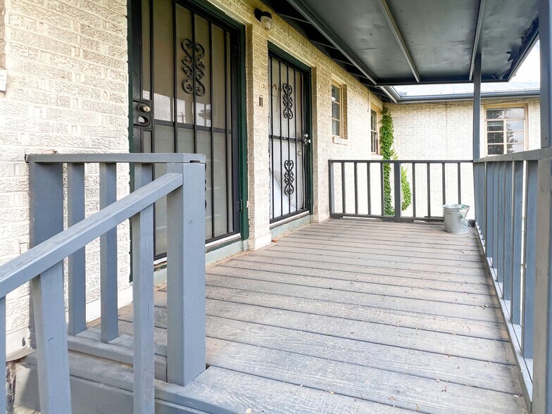 More Photos Of 1306 W Wall St, Midland Office For Lease