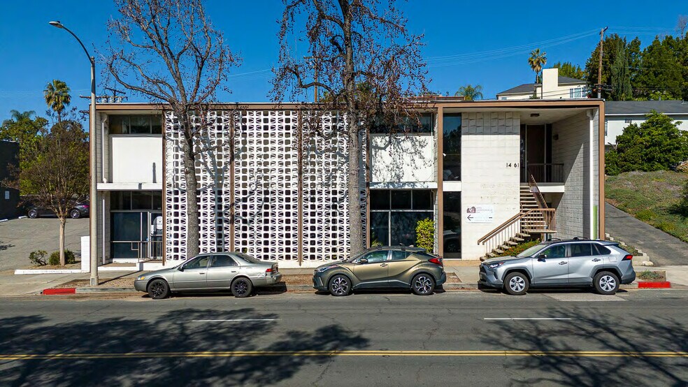 Primary Photo Of 1461 E Chevy Chase Dr, Glendale Office For Sale